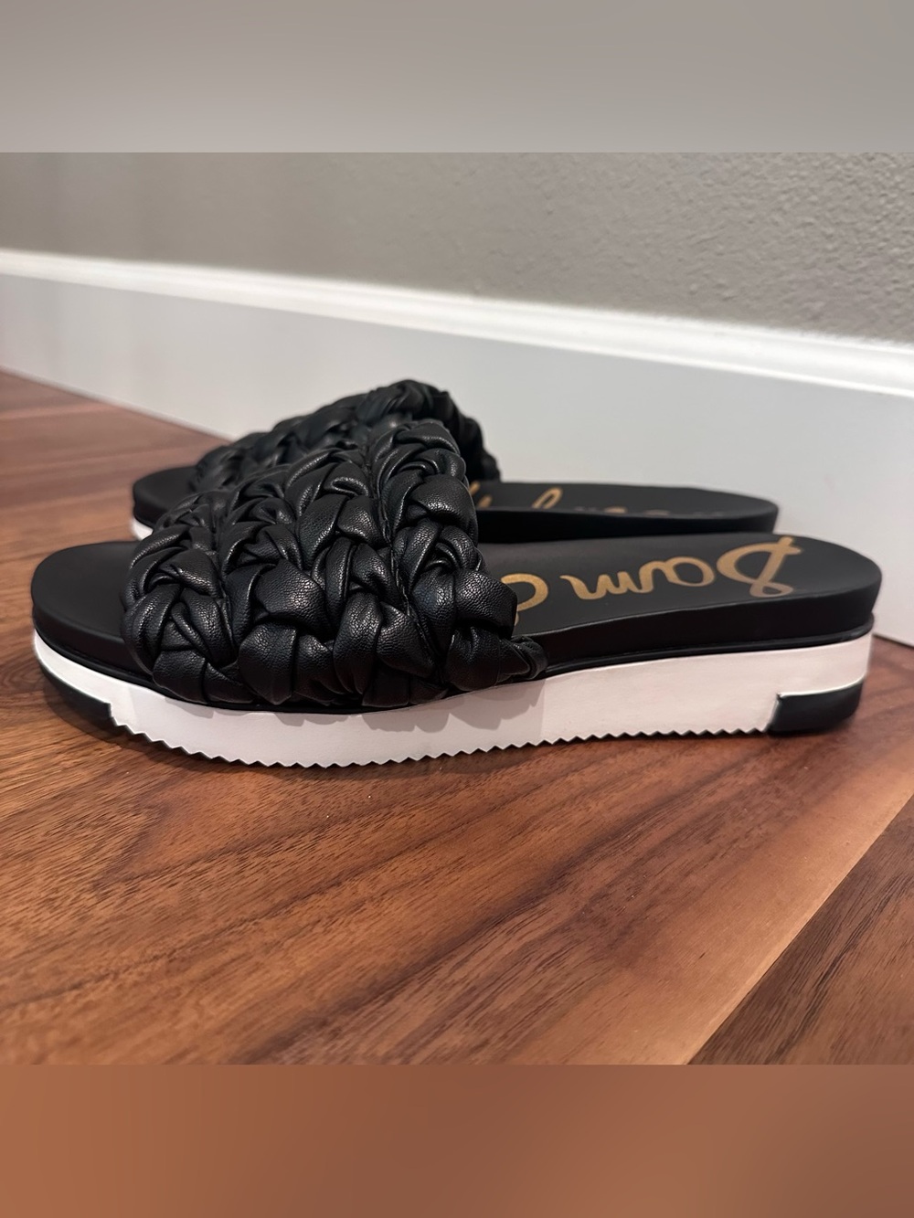 Sam Edelman Ainslie Slide Sandal - Picture 2 of 7